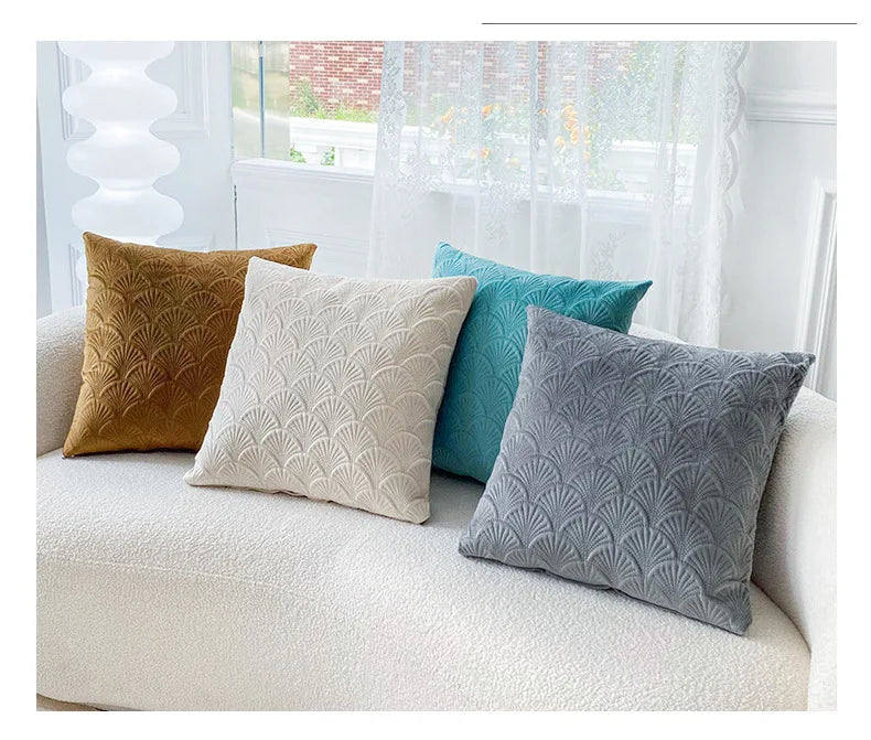 Velvet Scallop Luxury Cushion Cover (45×45cm)