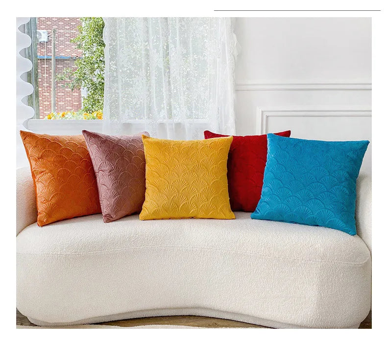 Velvet Scallop Luxury Cushion Cover (45×45cm)