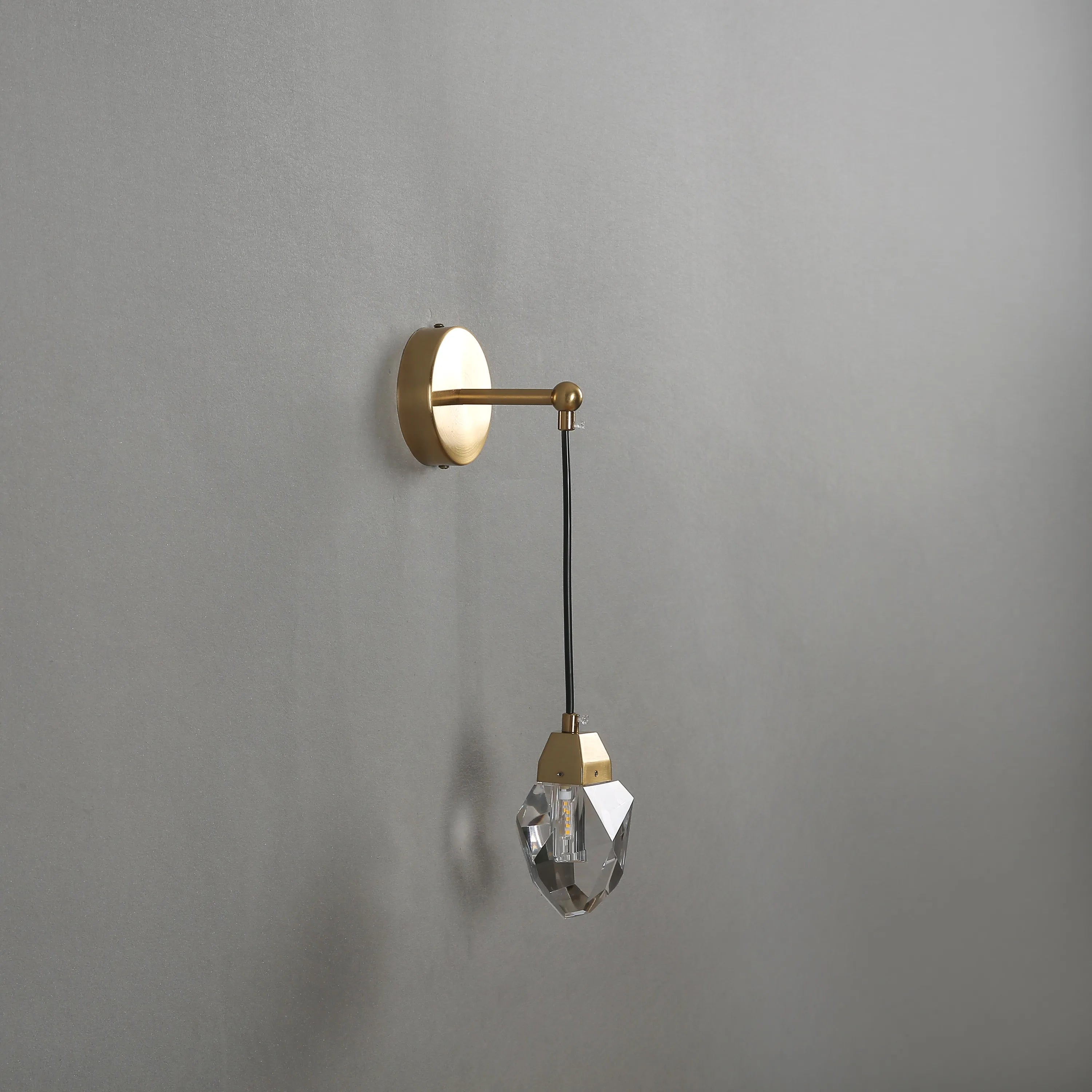 Modern Gold G9 Luxury Wall Sconce