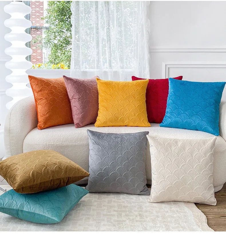 Velvet Scallop Luxury Cushion Cover (45×45cm)